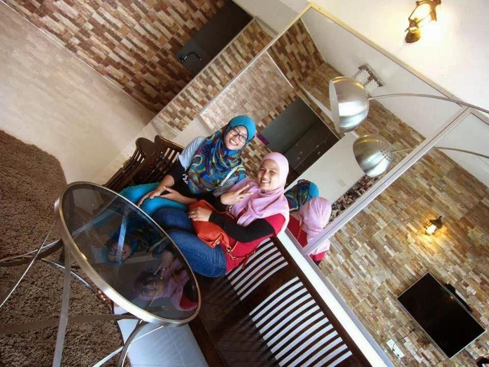 Airbnb At Sri Sayang Batu Ferringhi Beach Extérieur photo